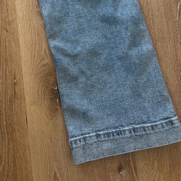 Wrangler Blue Flare Jeans - Picture 14 of 15